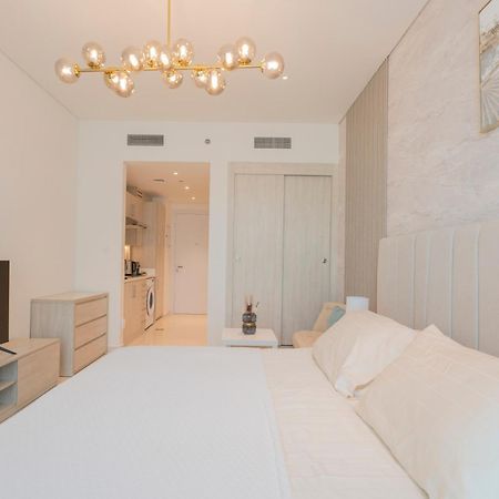 Luxury Studio, Seven Palm Residence-Palm Jumeirah Dubái Exterior foto